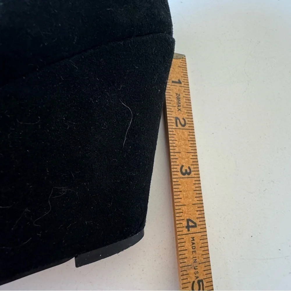 Tahari Debbie Black Suede Mary Jane Strap Platform Heels Pumps Size 10